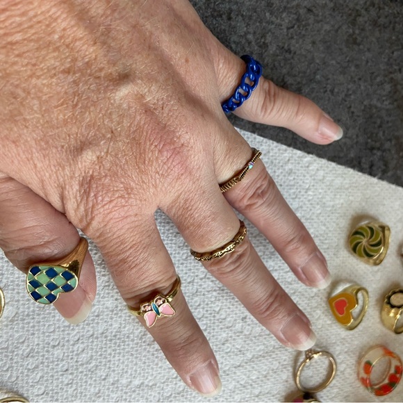 Colorful Assorted Rings Set - Picture 5 of 6